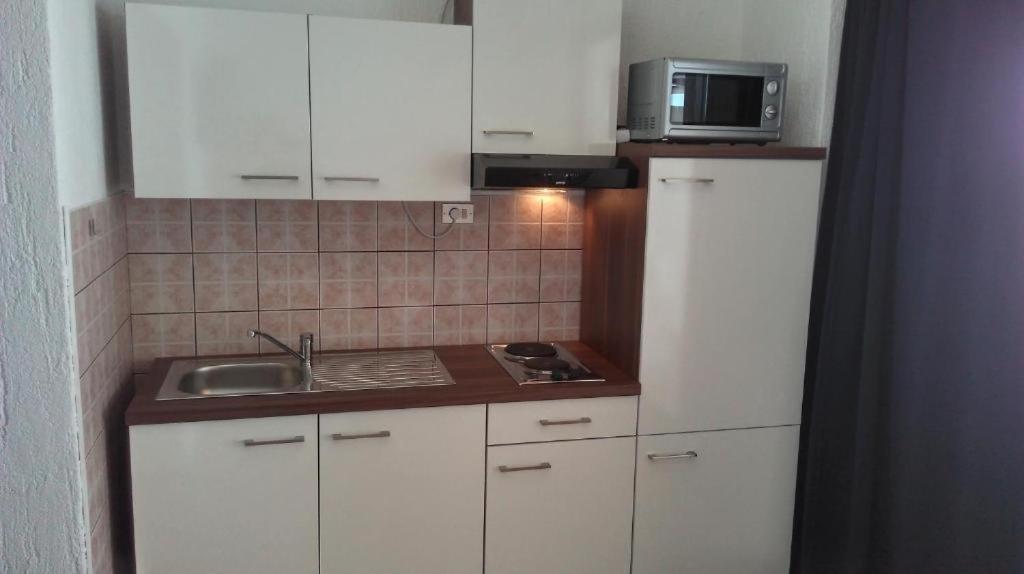 Mali Delfin Apartment Sveti Juraj Exterior foto