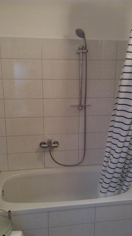 Mali Delfin Apartment Sveti Juraj Exterior foto